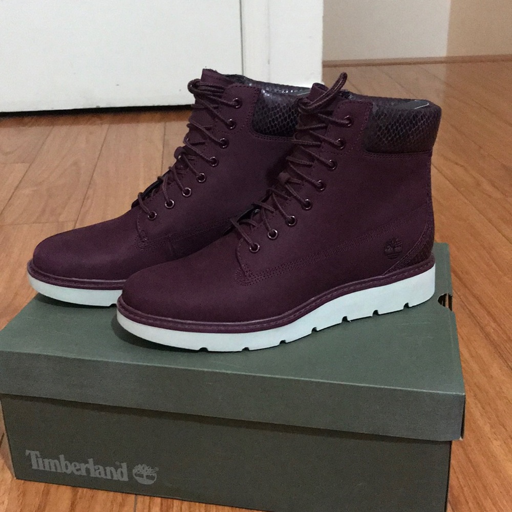 BRAND NEW TIMBERLANDS